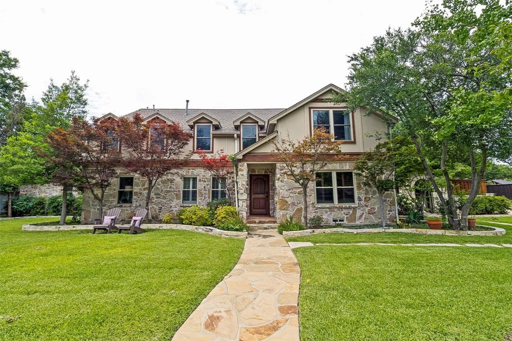 15315 Leavalley Drive, Dallas