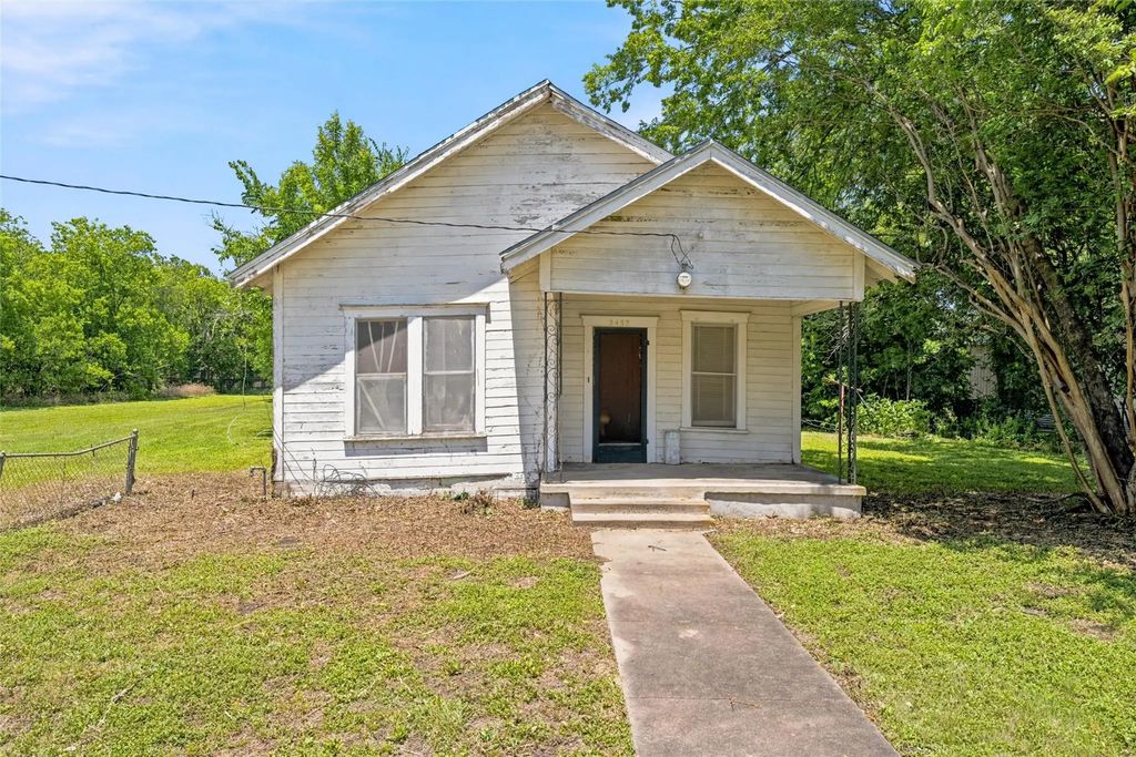 2432 S 9th Street, Waco