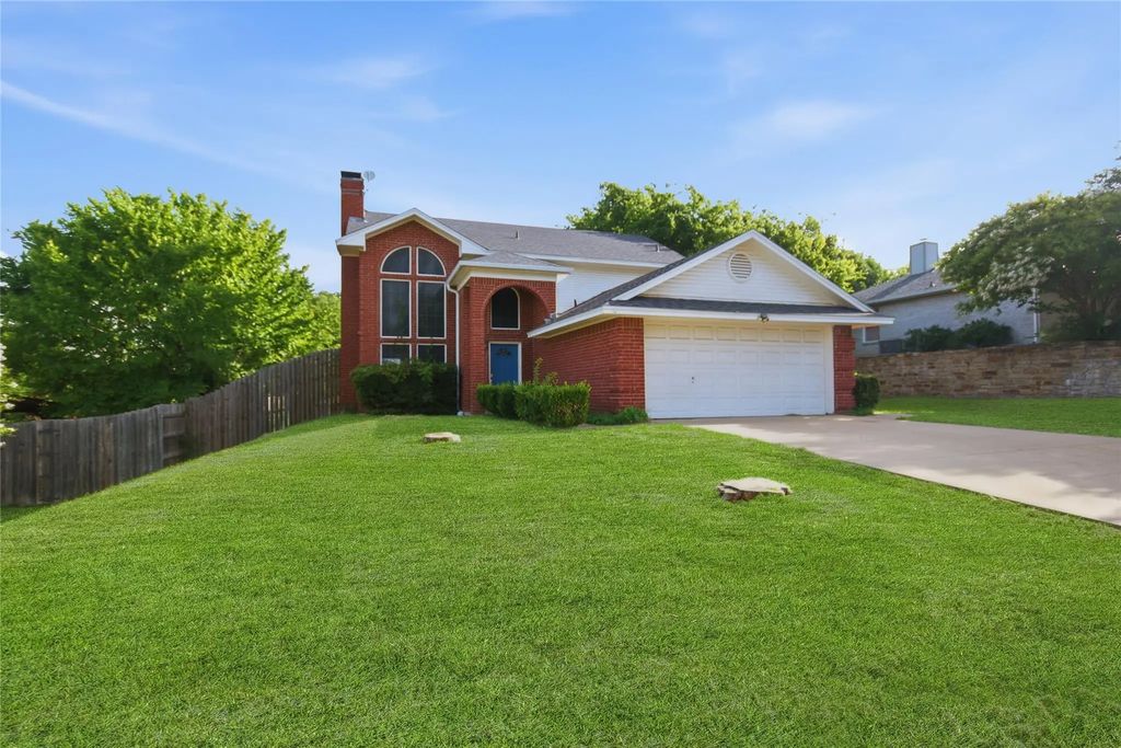 1406 Westbriar Drive, Weatherford
