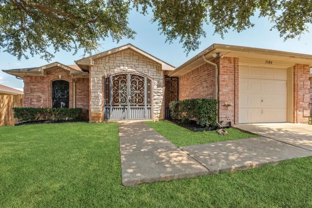 3104 Caballero Circle, Dallas