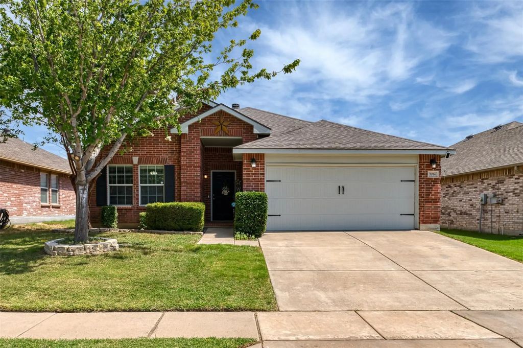 7016 Derbyshire Drive, Fort Worth