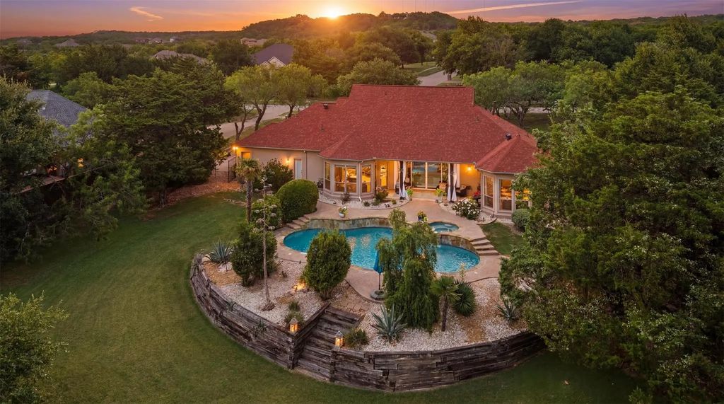 1529 Cypress Bend Drive, Cedar Hill