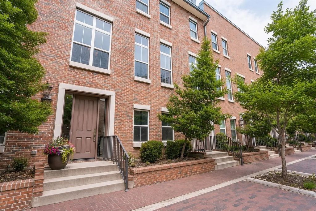 7700 Eastern Avenue 202, Dallas
