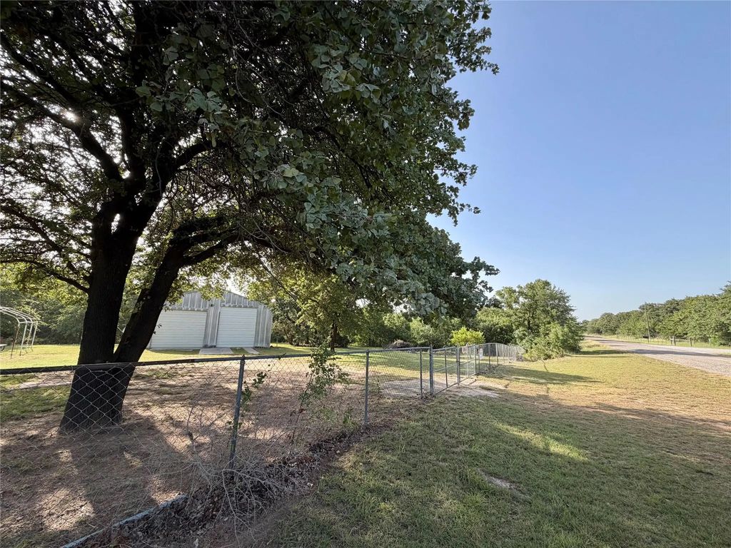237 County Road 1643, Chico