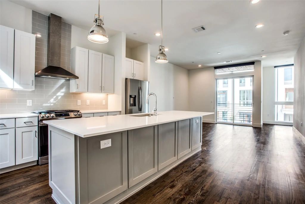 2128 Ashby Street 602, Dallas