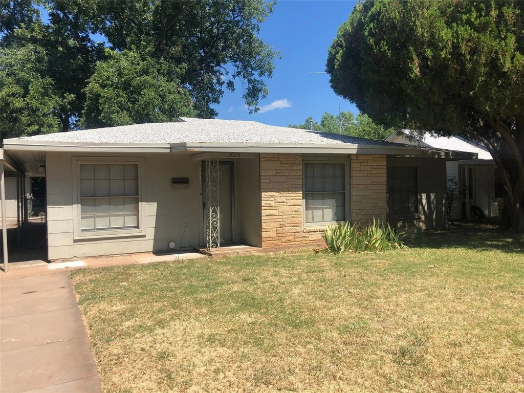 2025 Cedar Crest Drive, Abilene