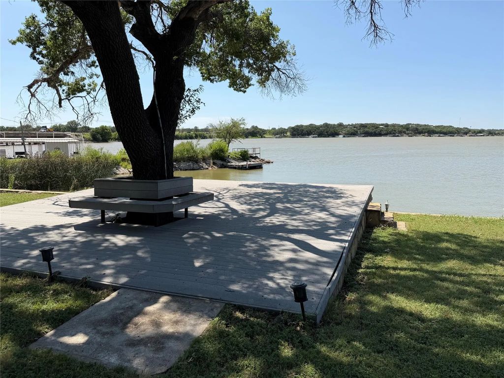 103 Lake Bridge Lane, Brownwood