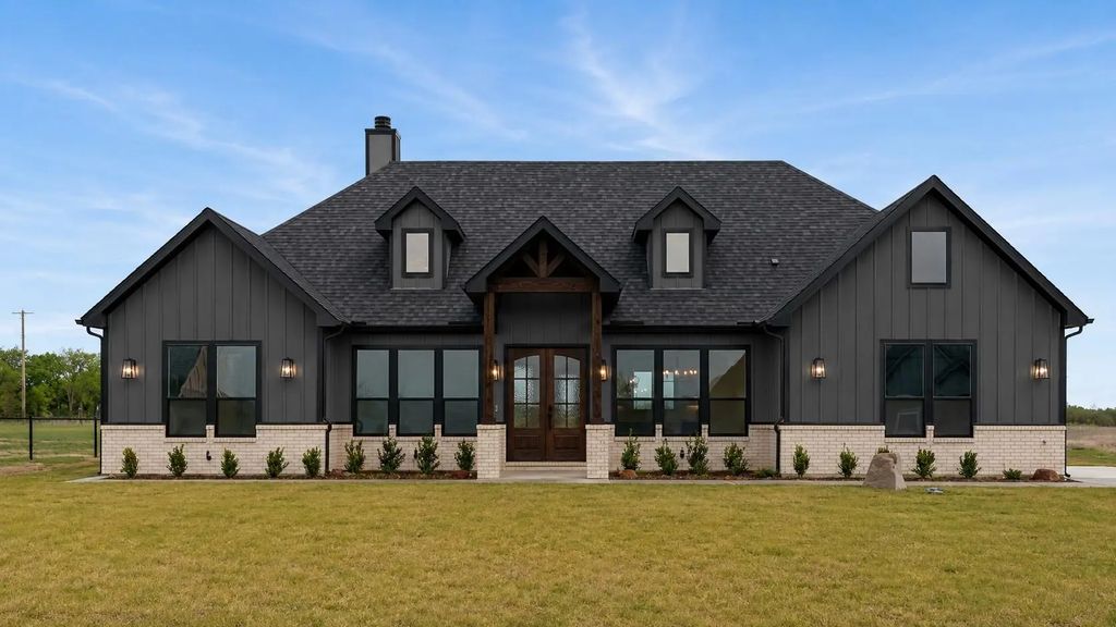 3209 Willow Road, Celeste