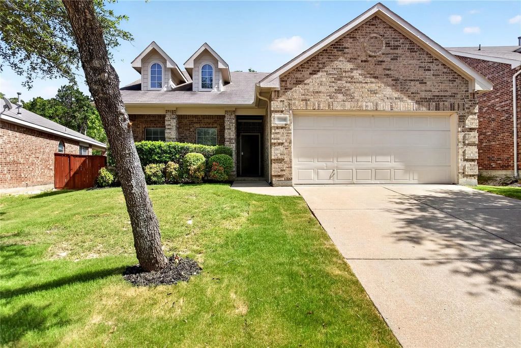 7214 Summit Parc Drive, Dallas