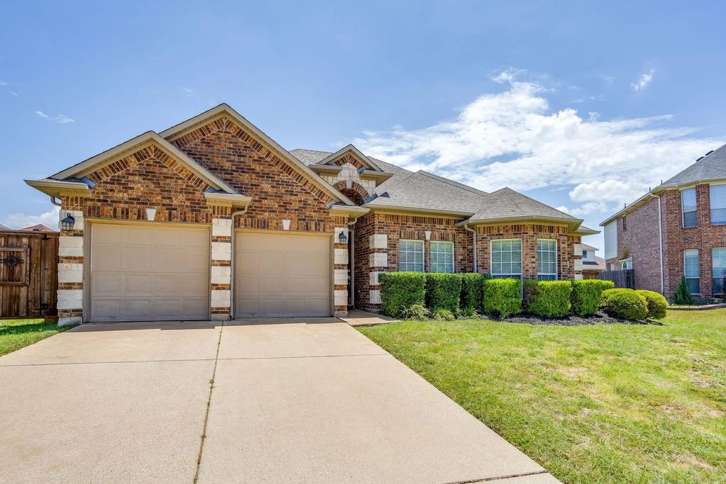 2912 Crystal Way, Grand Prairie