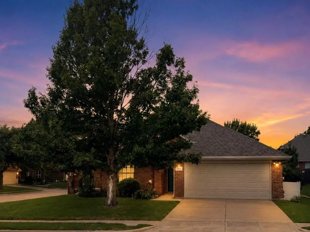 514 Renee Drive, Euless