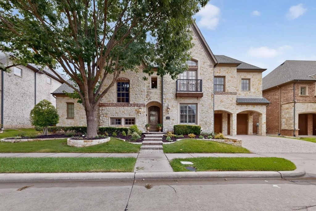 5745 Bernay Lane, Plano