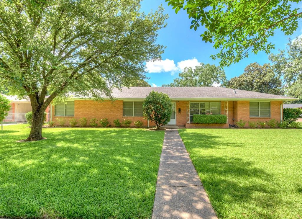 801 Lark Avenue, Shreveport