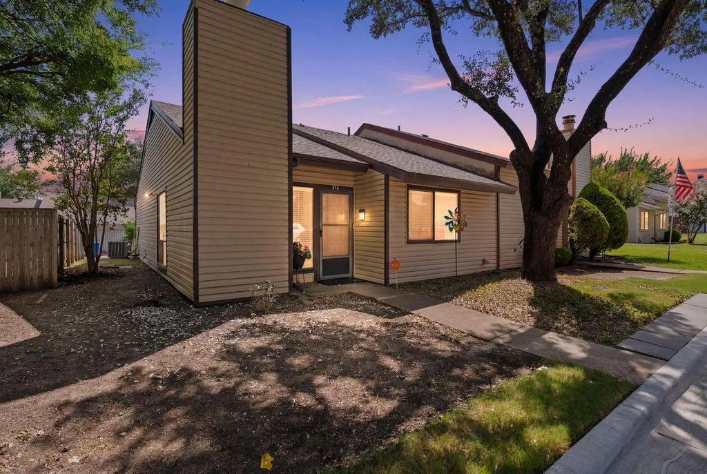 514 Pine Trail Drive, Allen