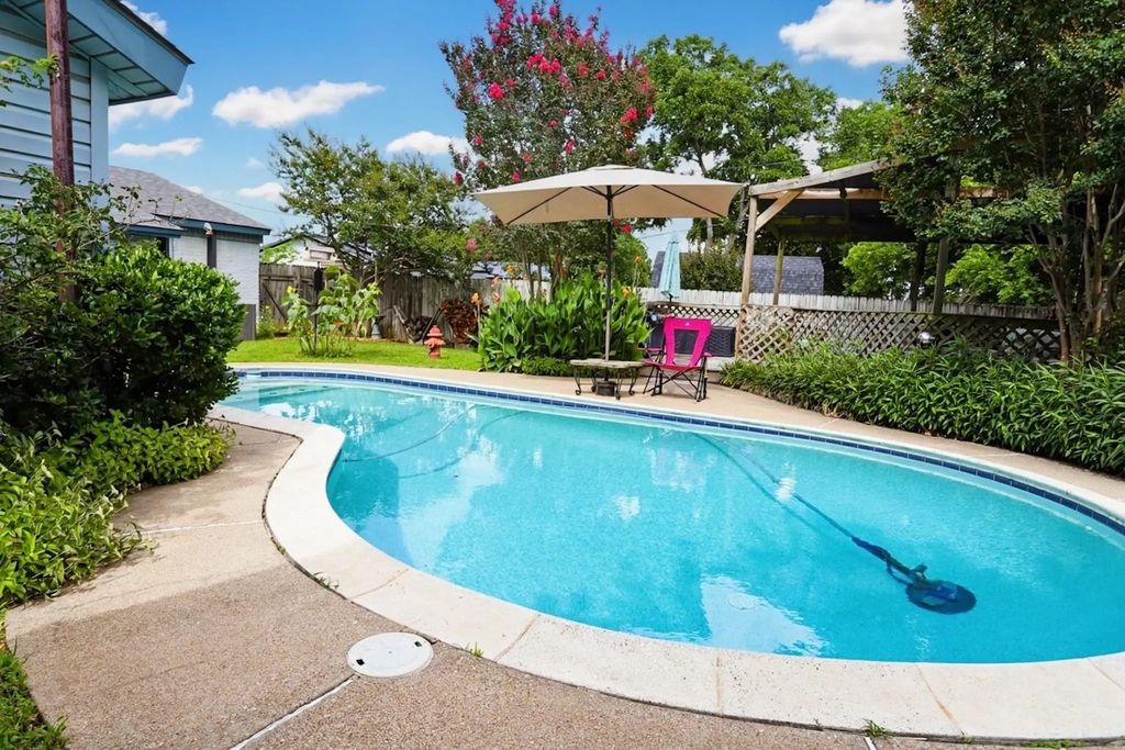 1105 Glenn Drive, Euless