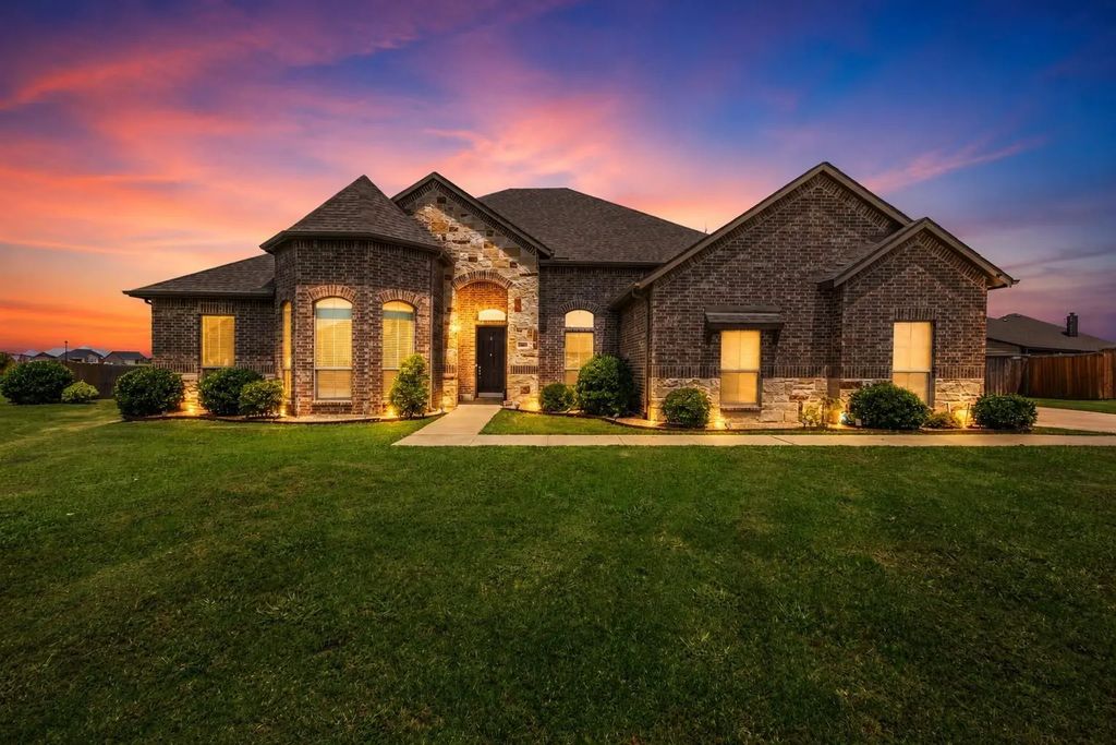 413 Green Court, Josephine