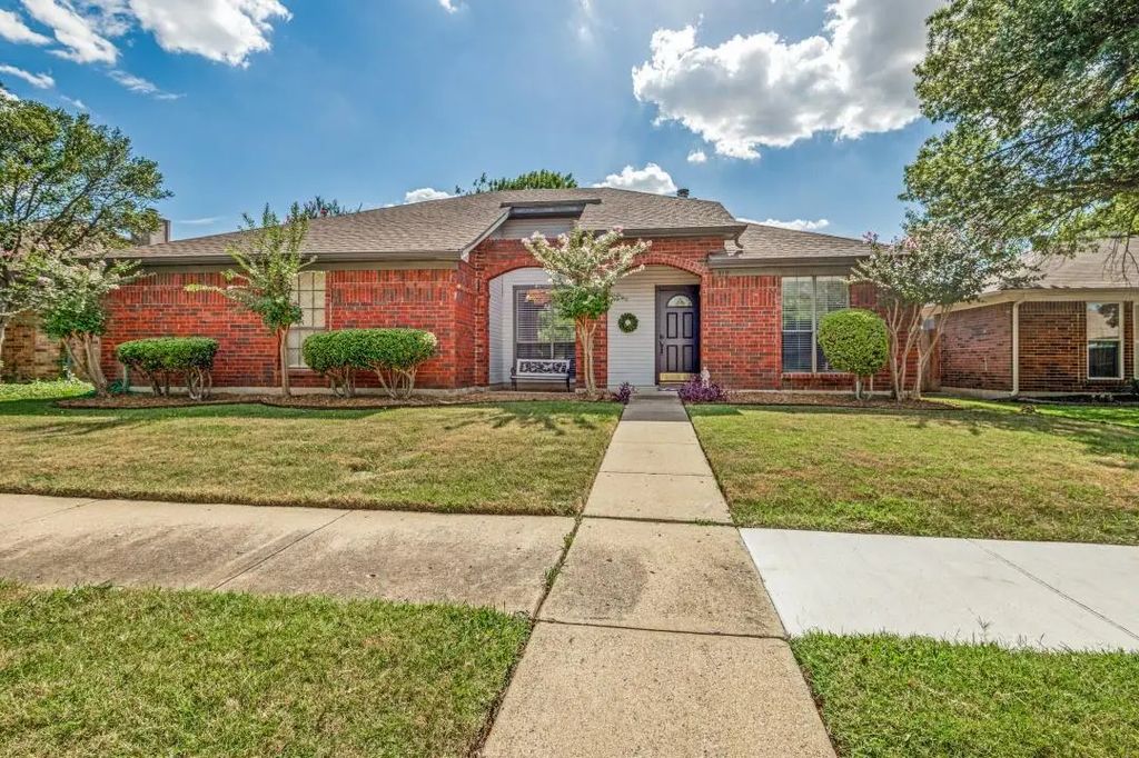 319 Parkwood Lane, Coppell