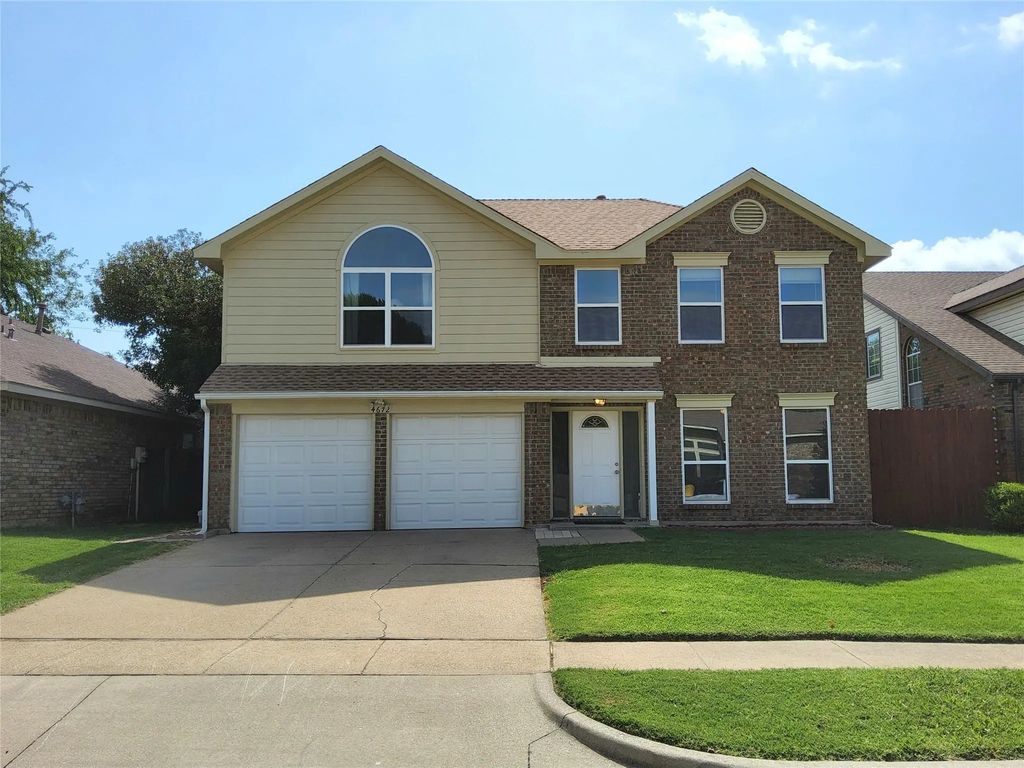 4672 Heatherbrook Lane, Grand Prairie