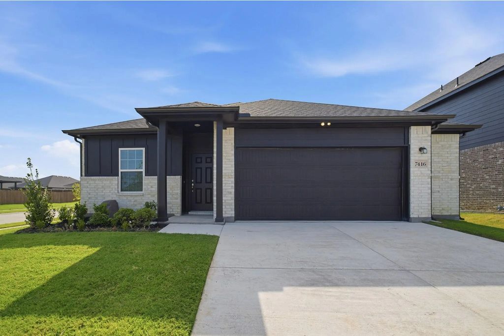 7416 Santolina Drive, Denton