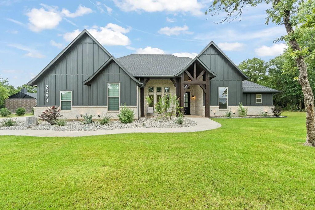 2053 Glenhollow Drive, Weatherford