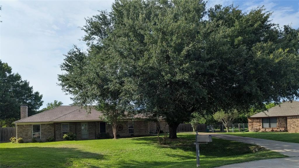 701 Summer Place, Murphy
