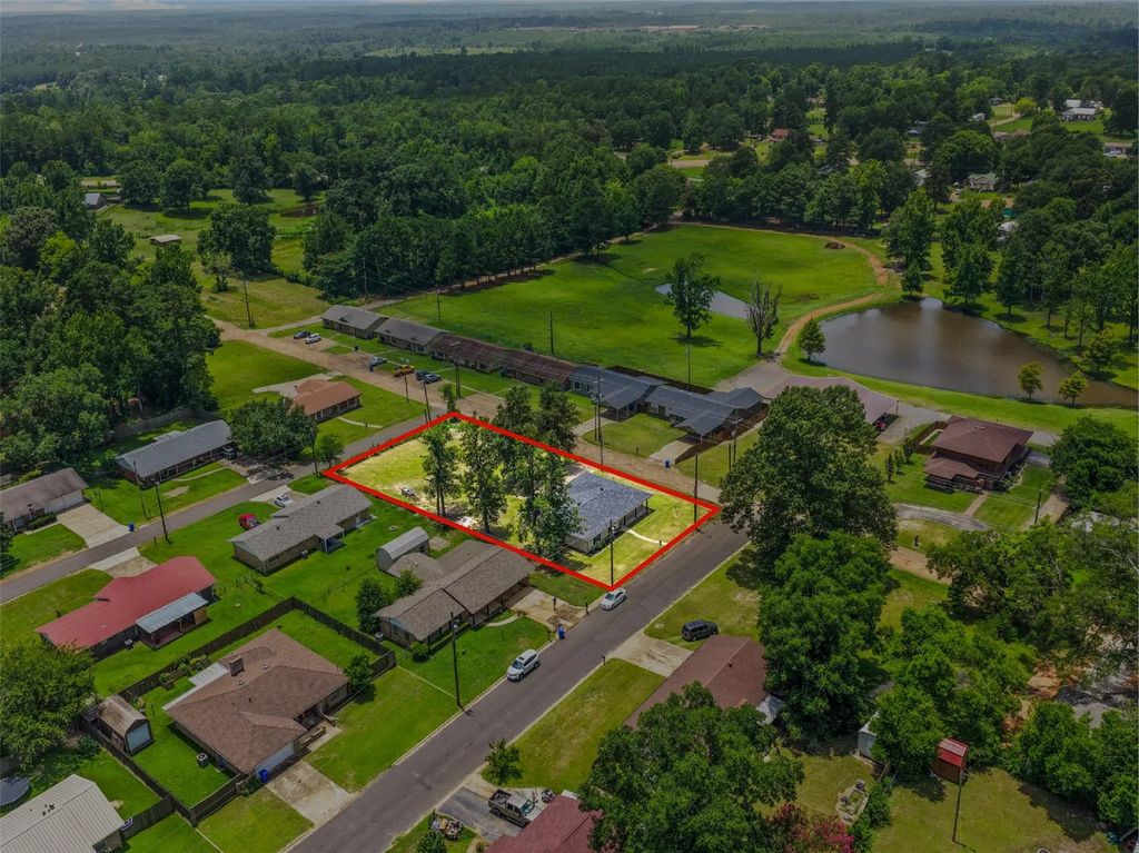 607 W Campbell Road, Linden