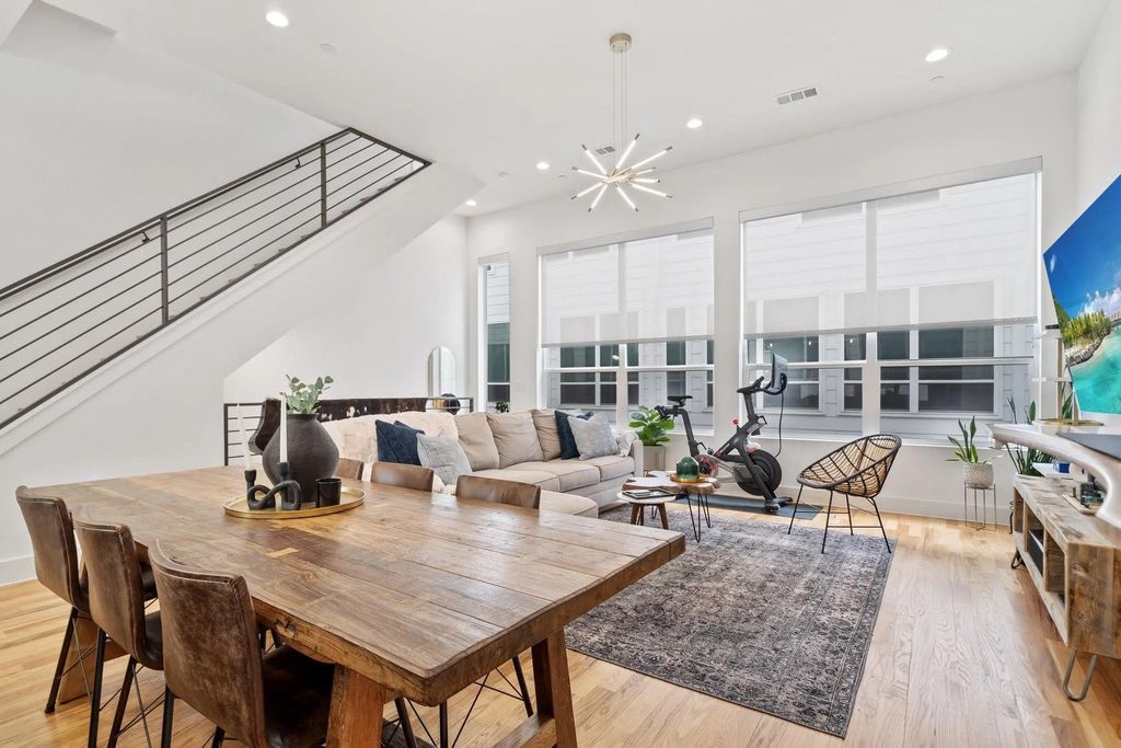 5802 Lindell Avenue 102, Dallas