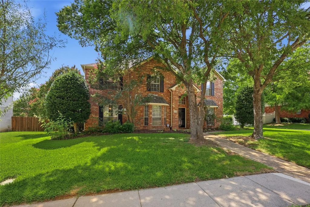 1538 Highland Lakes Drive, Keller