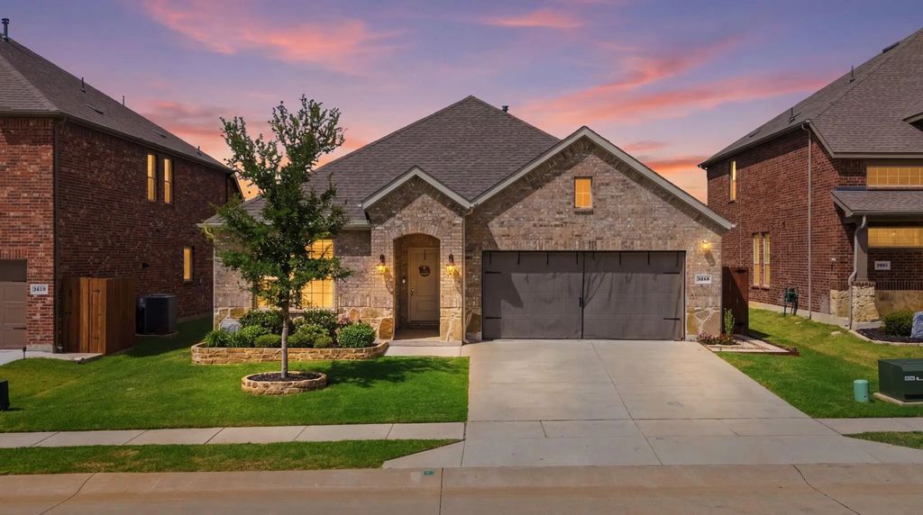 3223 Hunters Glen Drive, Aubrey