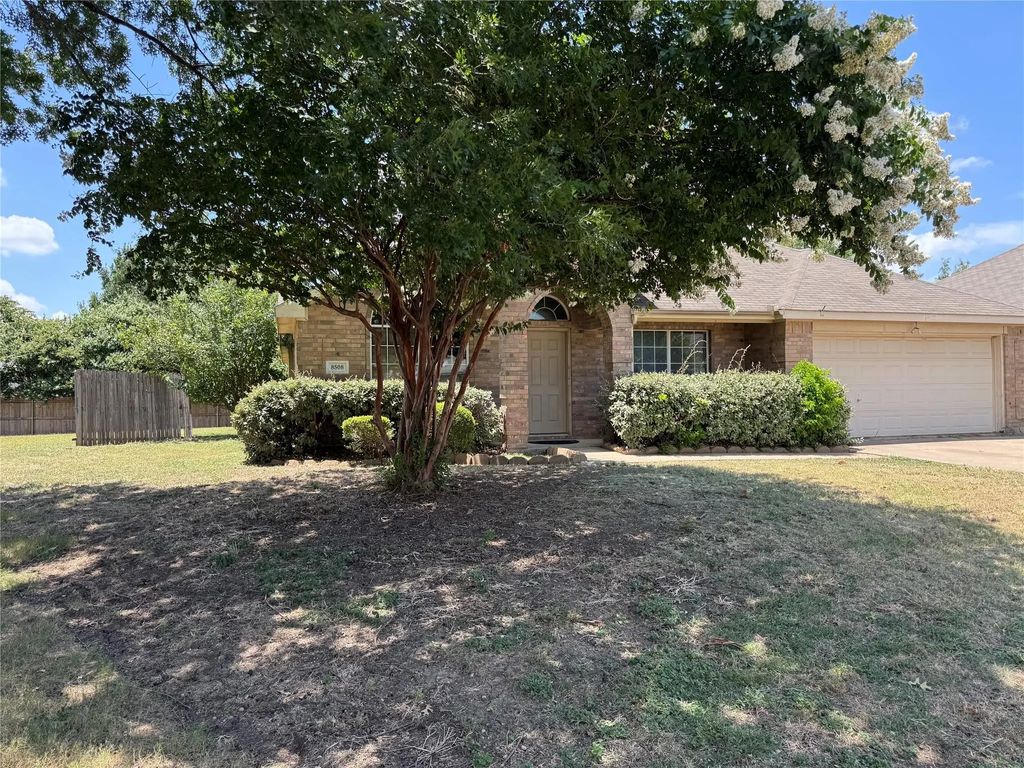 8508 Thicket Court, Fort Worth