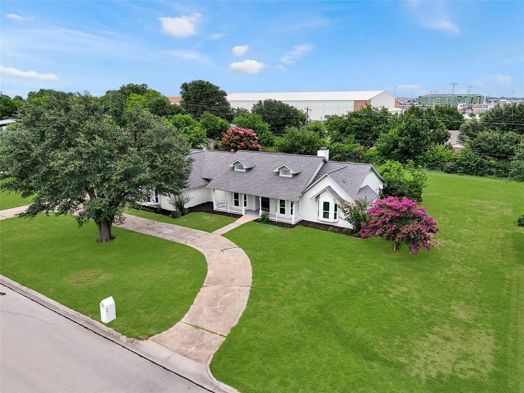 3128 Darby Lane, Denton