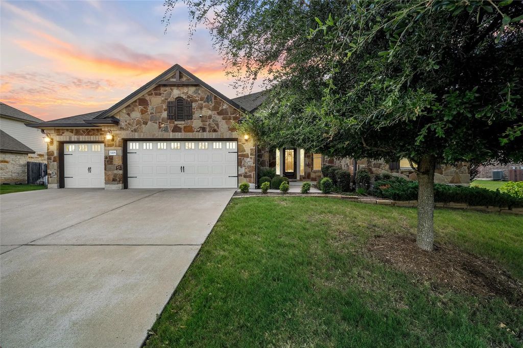 1201 Drummond Circle, Woodway