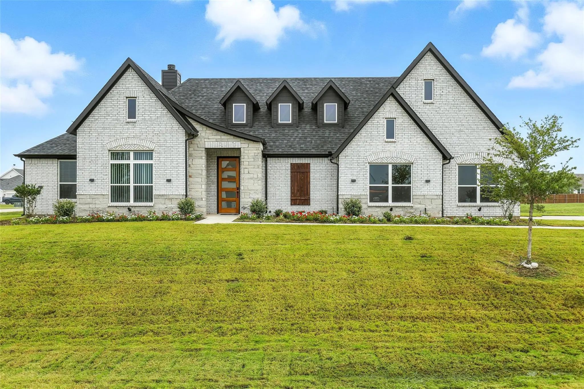 Photo of Listing #21319018