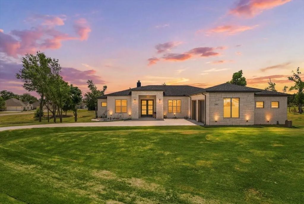1039 Monaco Court, Springtown