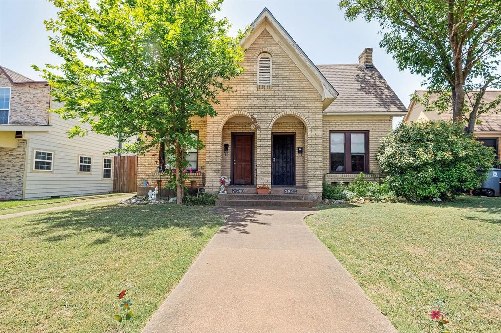 2542 Gladstone Drive, Dallas