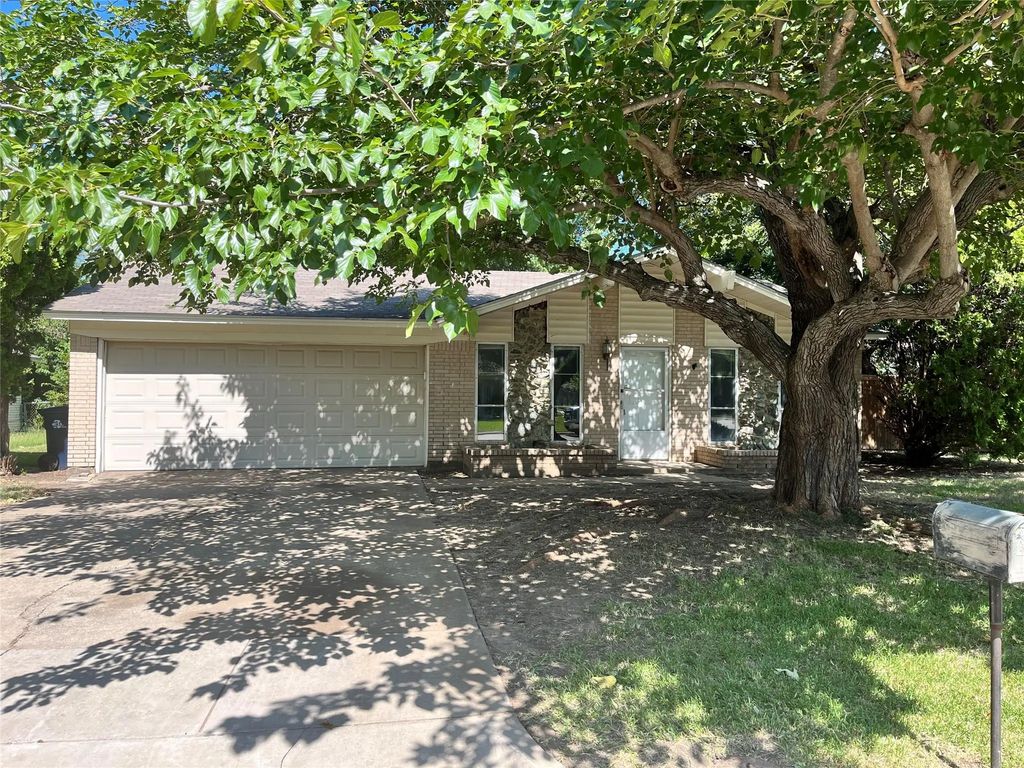 3312 Valley View Road, Denton