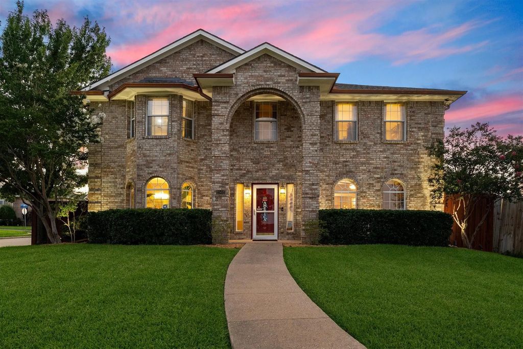 2503 Barger Court, Sachse