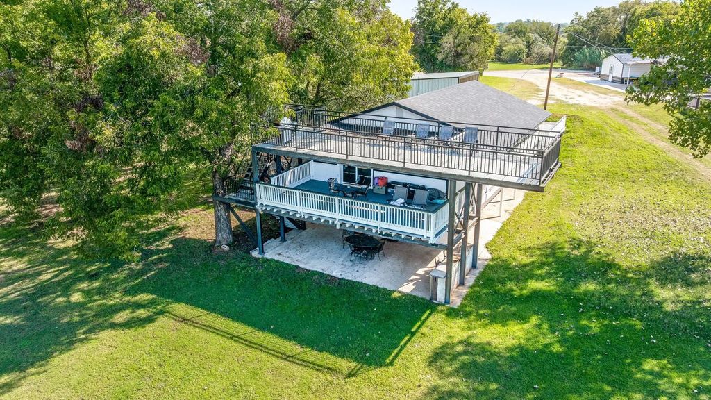 2520 Long Creek, Granbury