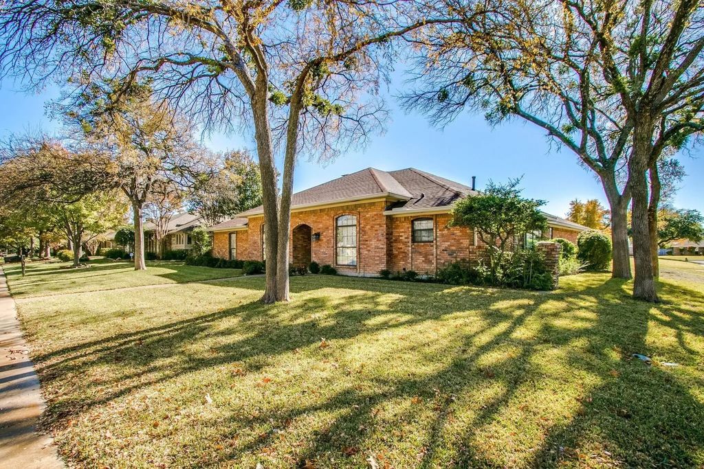 10102 Cherry Tree Drive, Dallas