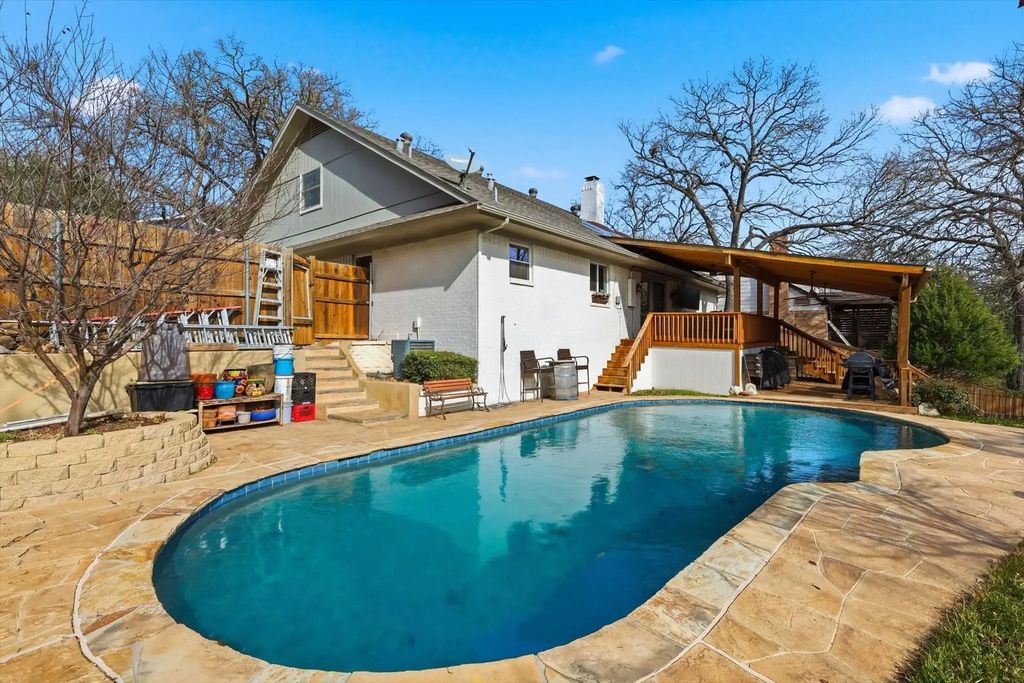 2703 Chinquapin Oak Lane, Arlington