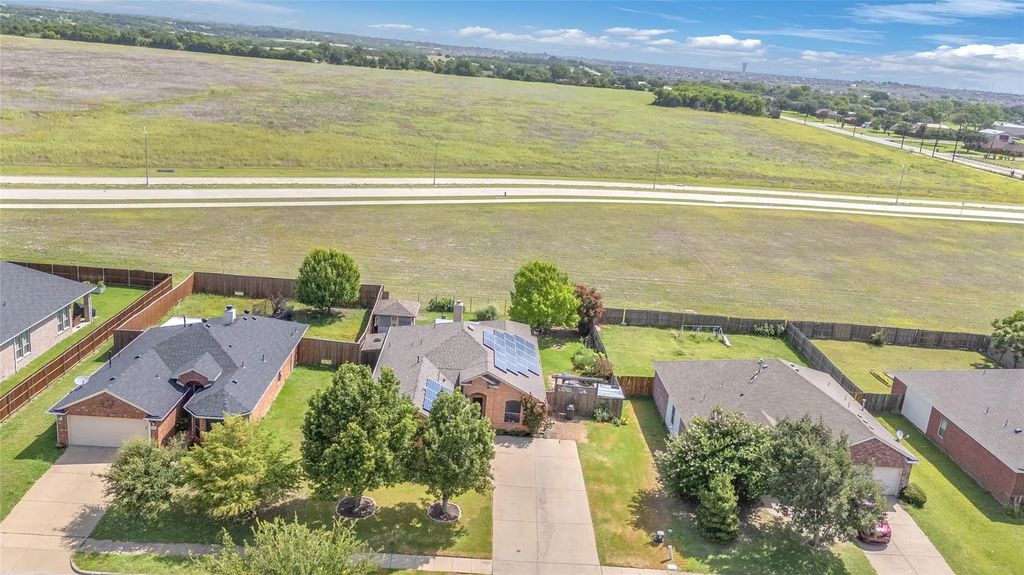 1114 Longhorn Lane, Forney