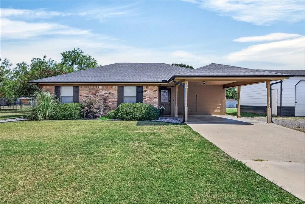 110 Rye Place, Gun Barrel City