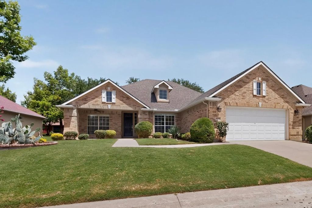 9516 Grandview Drive, Denton