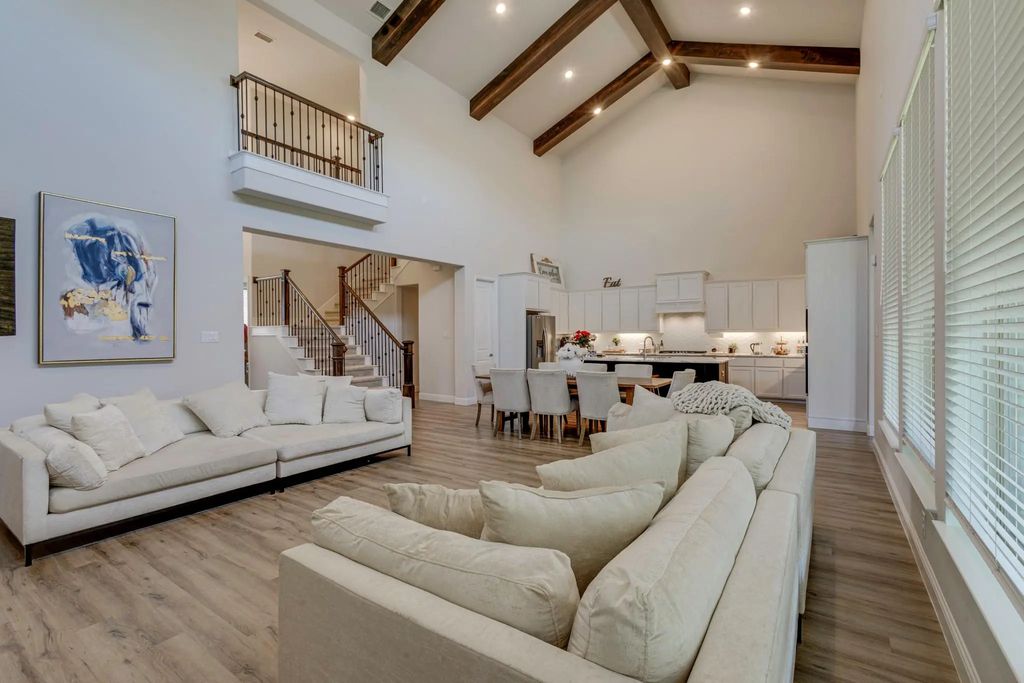 914 Colby Bluff Drive, Rockwall