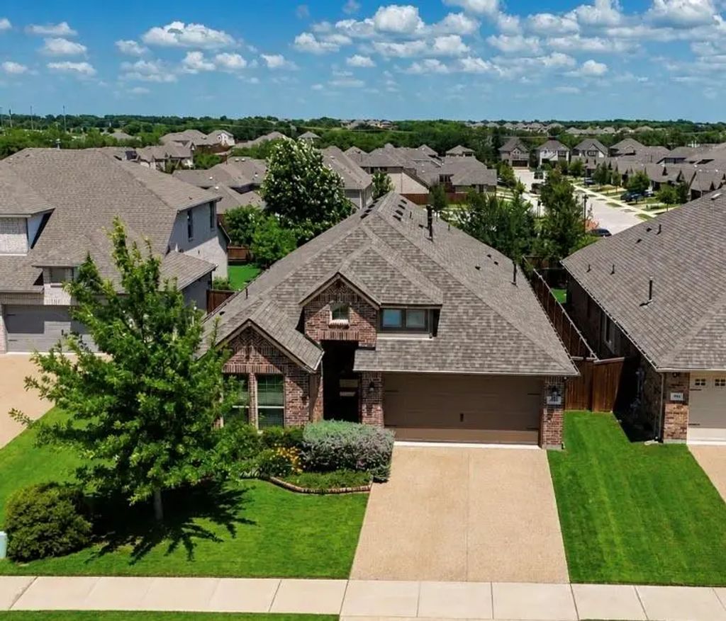 3822 Chicory Court, Melissa