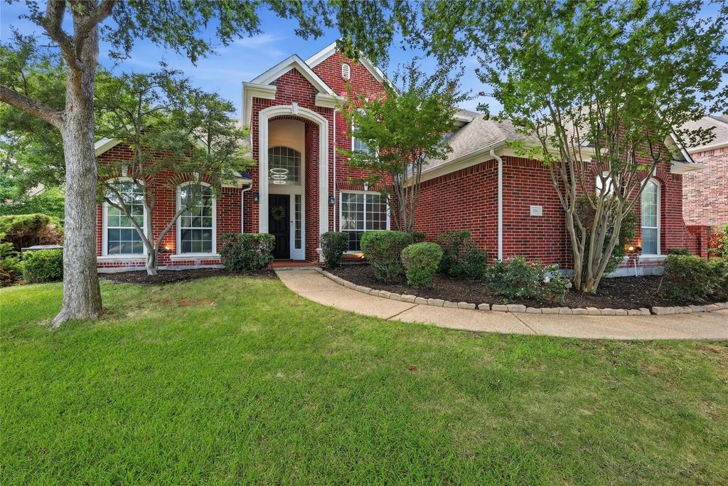 406 Parkwood Court, Southlake