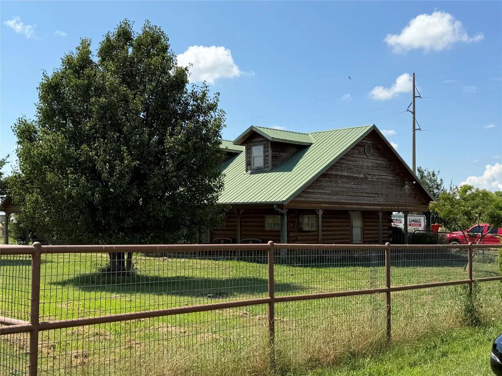 1343 Gunter Road, Whitesboro
