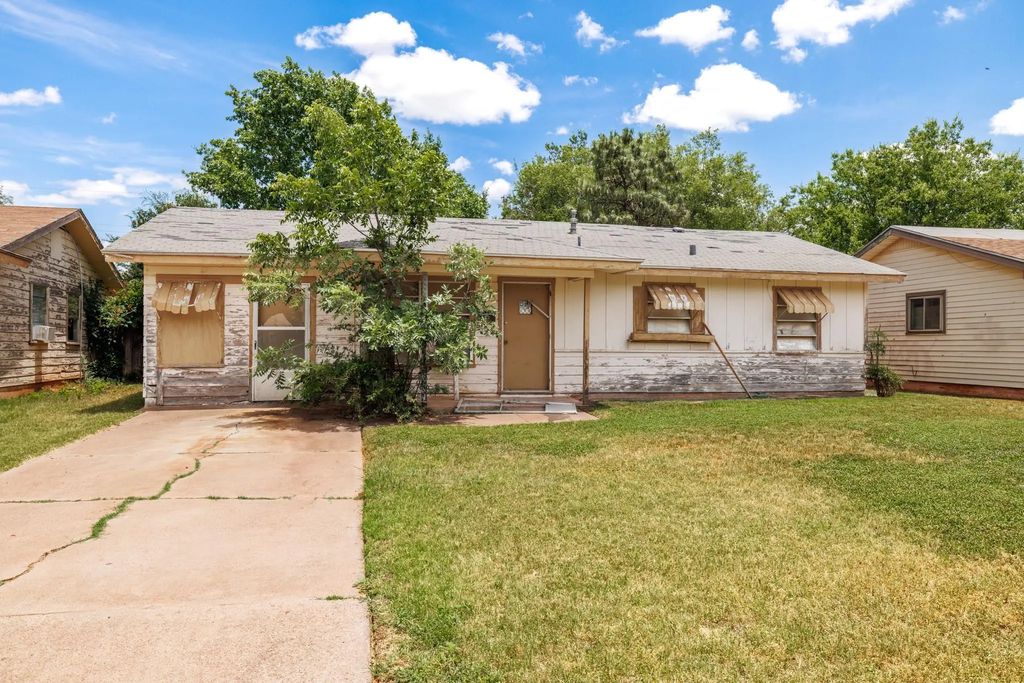 975 N San Jose Drive, Abilene