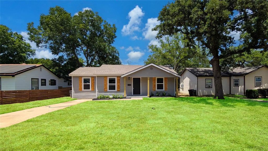 3725 Childress Street, Fort Worth