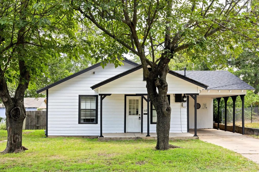 1120 N Chamberlain Street, Stephenville